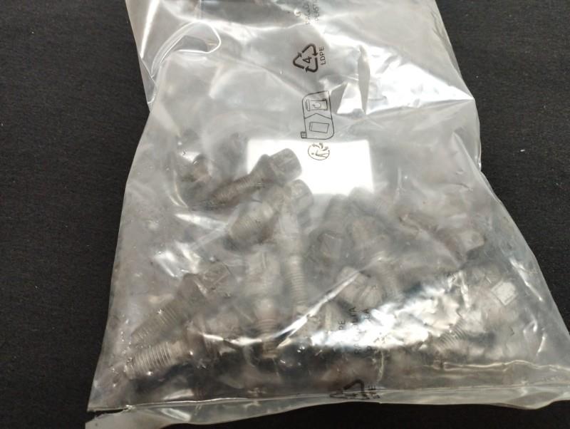 Ecrous RENAULT CLIO 4 PHASE 1 Diesel - 1