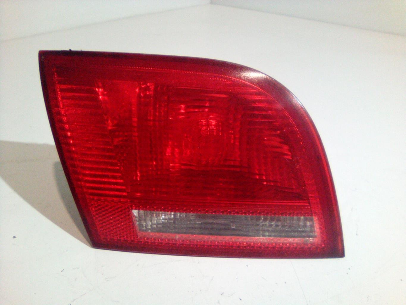 Feu arriere secondaire gauche (feux) AUDI A3 2 SPORTBACK PHASE 1 Diesel - 1