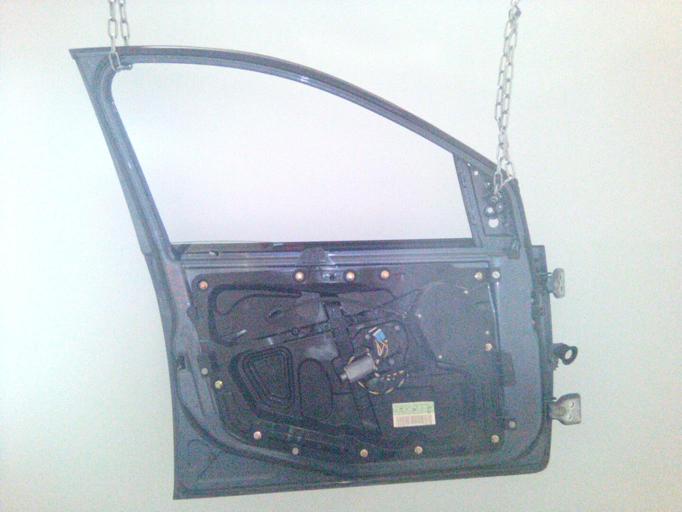 Porte avant gauche FORD FIESTA 5 PHASE 1 Essence - 1