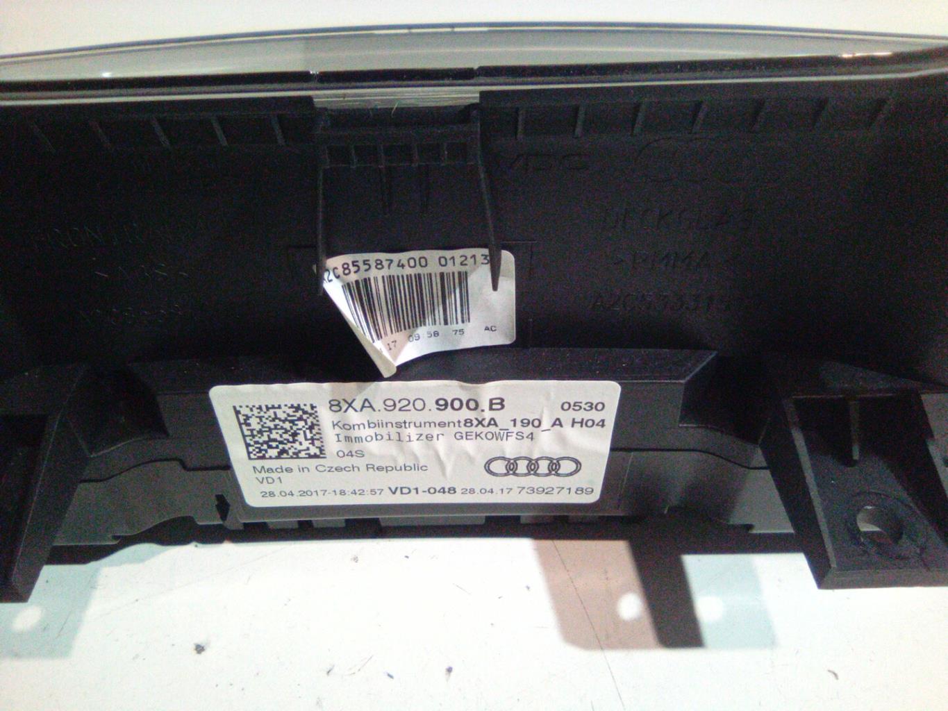 Compteur AUDI A1 1 PHASE 2 Essence - 1