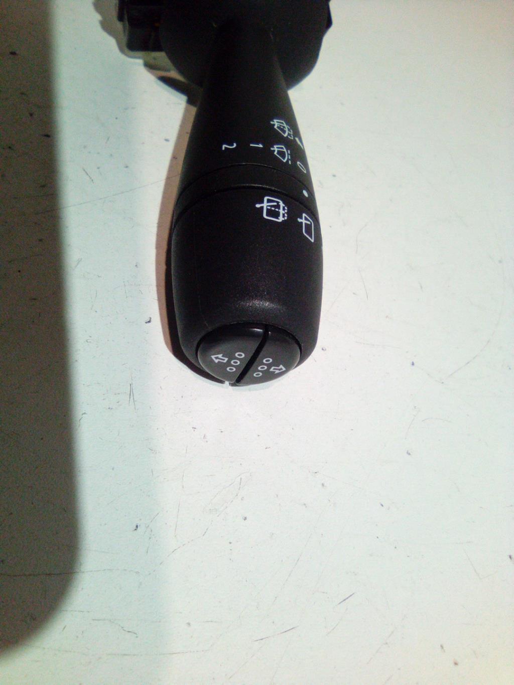 Commodo d'essuie glaces RENAULT TWINGO 3 PHASE 1 Essence - 1