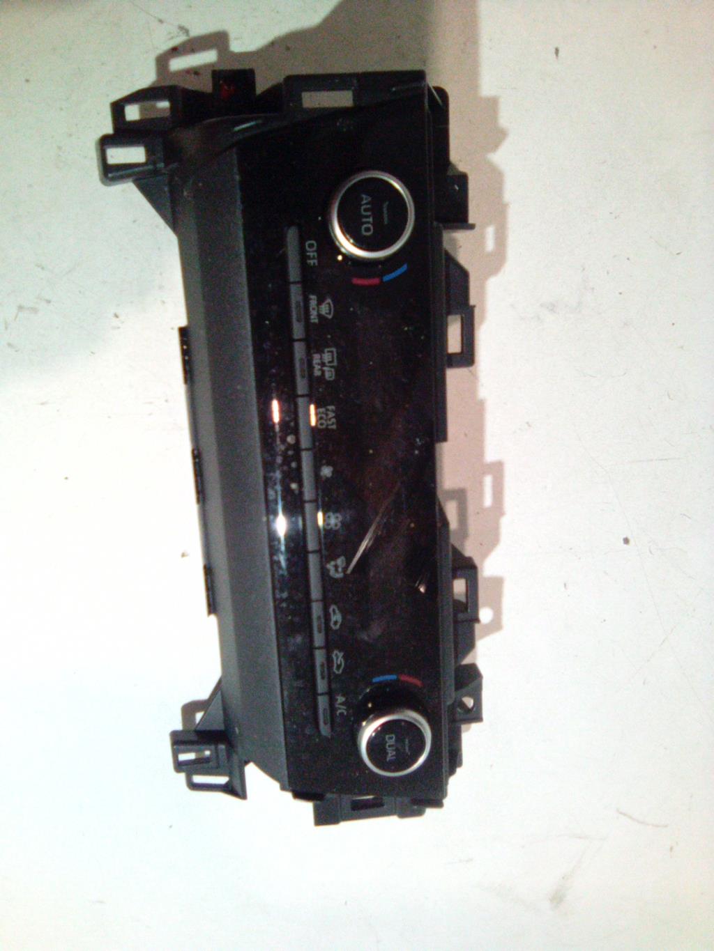 Commande chauffage TOYOTA YARIS CROSS Essence/Hybride - 1