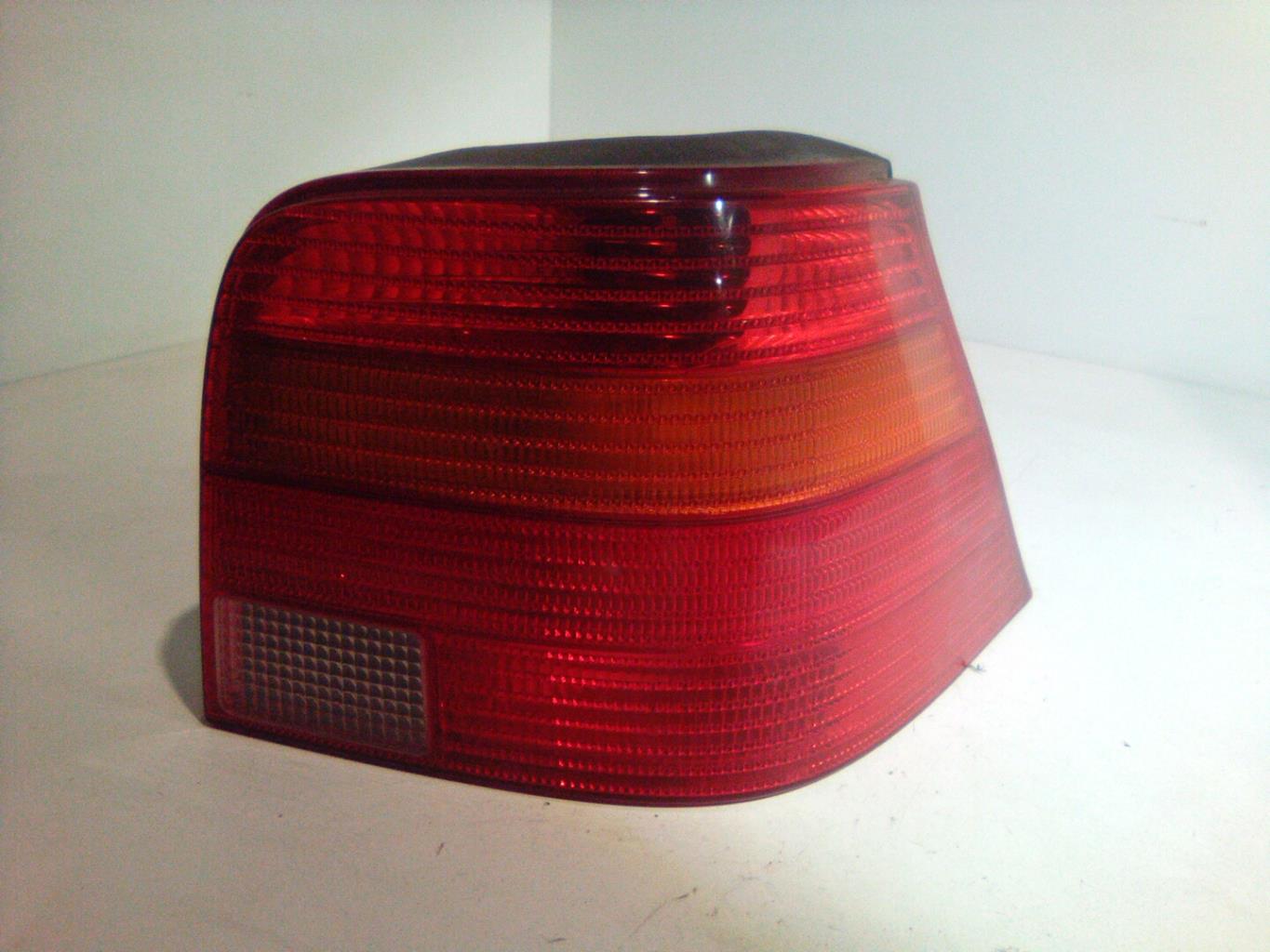 Fanale posteriore principale destro (luci) VOLKSWAGEN GOLF 4 Diésel - 1