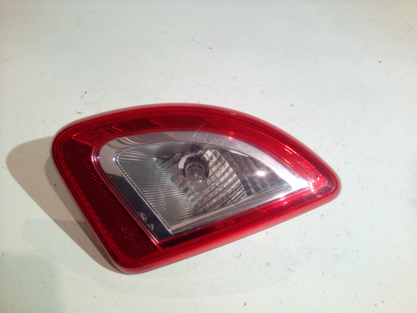 Feu arriere secondaire droit (feux) RENAULT TWINGO 2 PHASE 2 Essence - 1