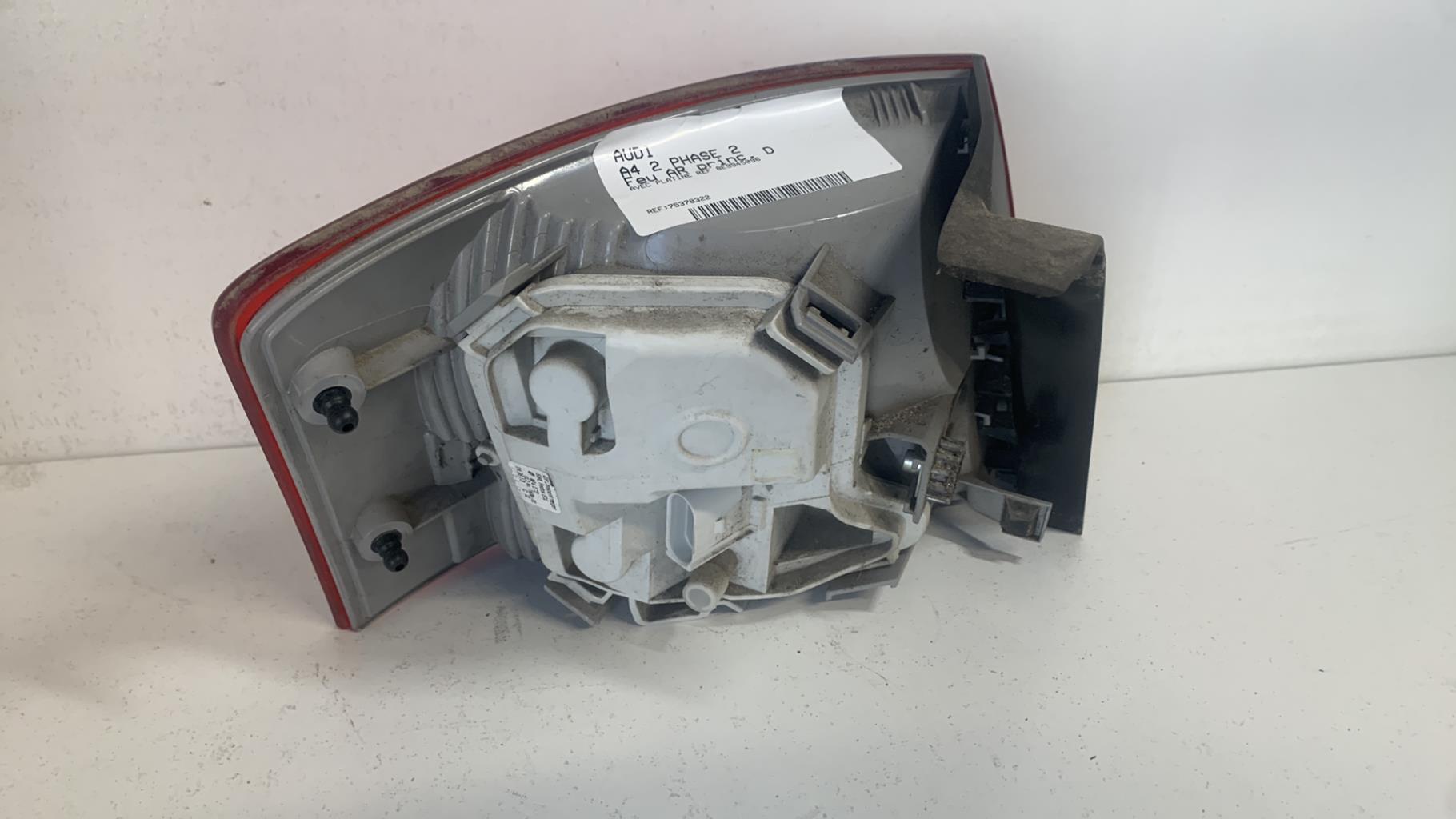 Fanale posteriore principale destro (luci) AUDI A4 2 PHASE 2  - 1