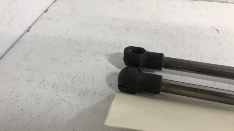 Molla a gas bagagliaio VOLKSWAGEN GOLF 4 Diésel - 1