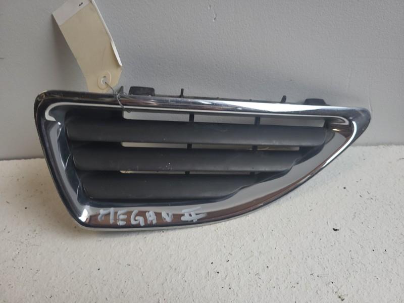 Grille de calandre gauche RENAULT MEGANE 1 PHASE 2 Essence - 1