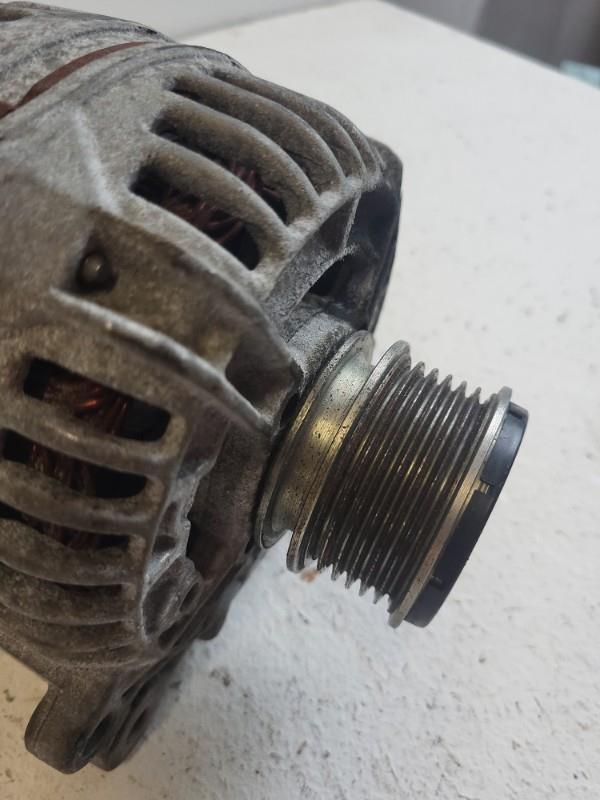 Alternateur VOLKSWAGEN GOLF 5 Diesel - 1