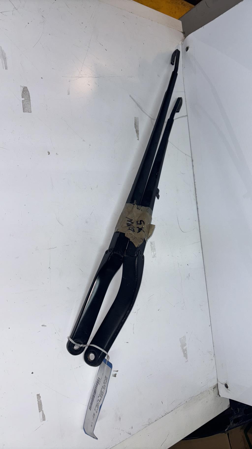 Bras essuie glace avant BMW X5 E53 Diesel - 1