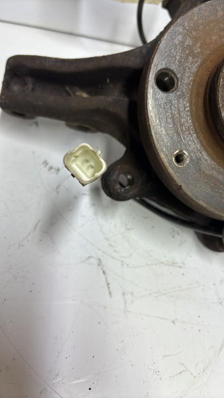 Moyeu avant droit CITROEN C4 1 PHASE 1 Essence - 1