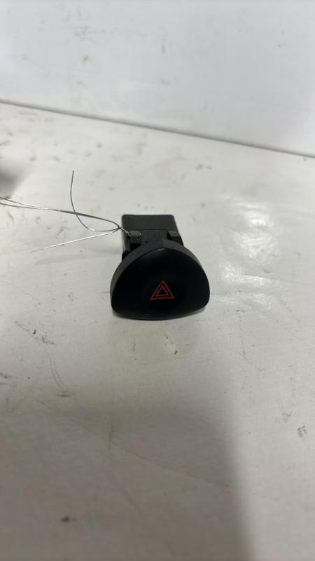 Bouton de warning RENAULT CLIO 2 PHASE 2 Diesel - 1