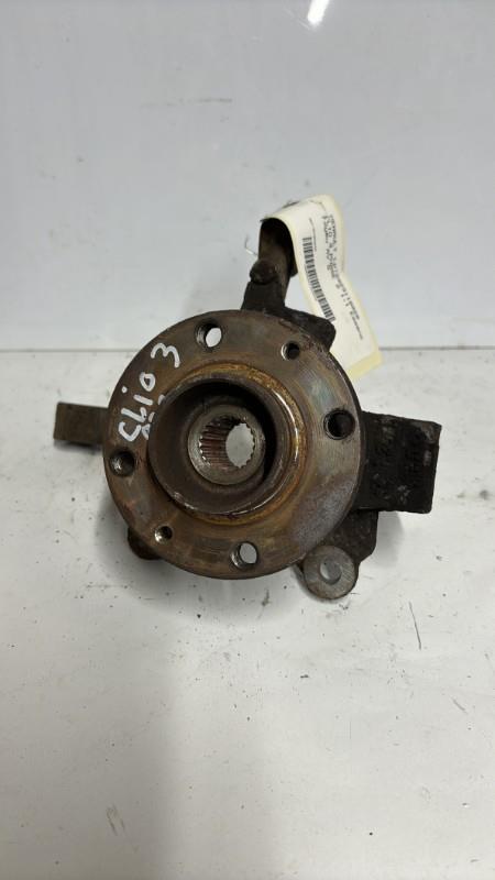 Moyeu avant gauche RENAULT CLIO 3 PHASE 2 Essence - 1