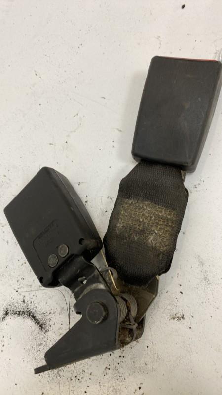 Attache ceinture arriere droit BMW X5 E53 Diesel - 1