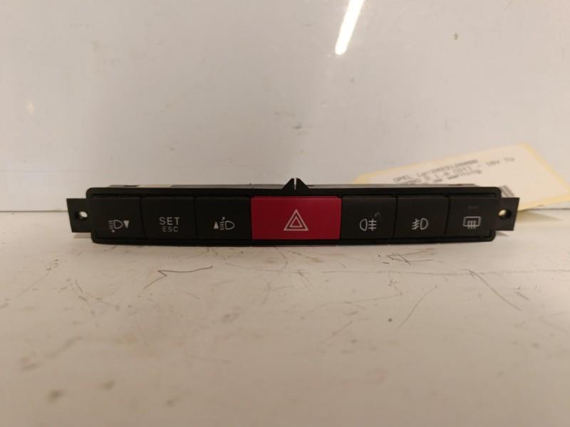 Bouton de warning OPEL COMBO D Diesel - 1