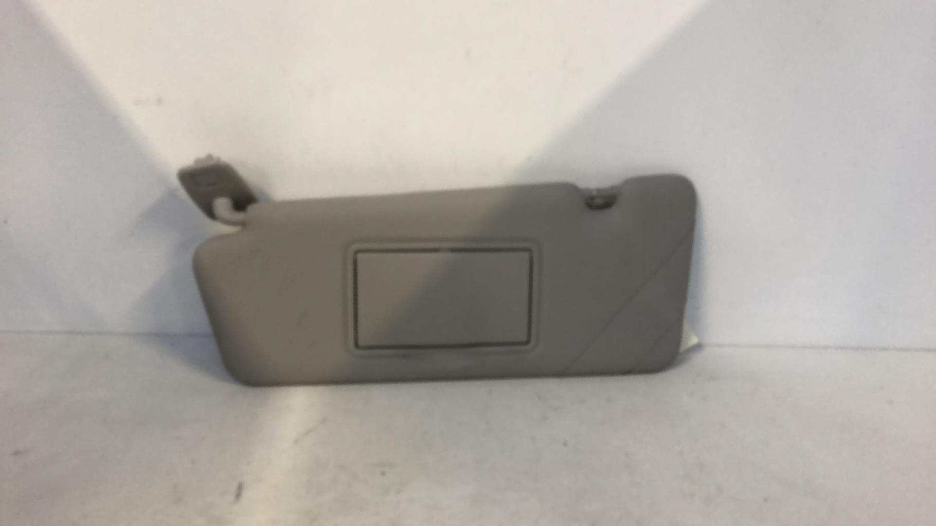 Pare soleil gauche RENAULT CLIO 4 PHASE 2 Diesel - 1