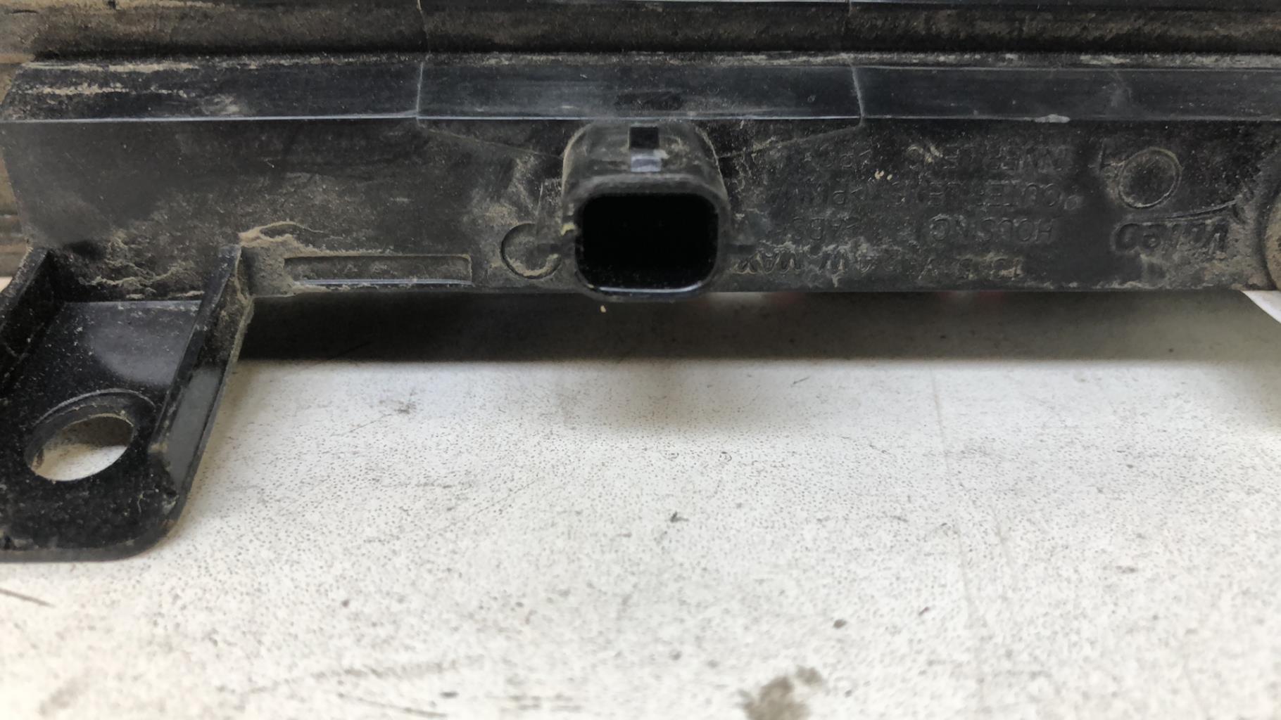 Feu arriere stop central RENAULT CLIO 4 PHASE 1 Diesel - 1