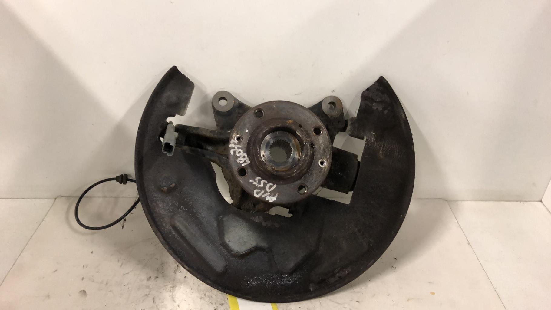 Moyeu avant droit CITROEN DS5 PHASE 1 Diesel - 1