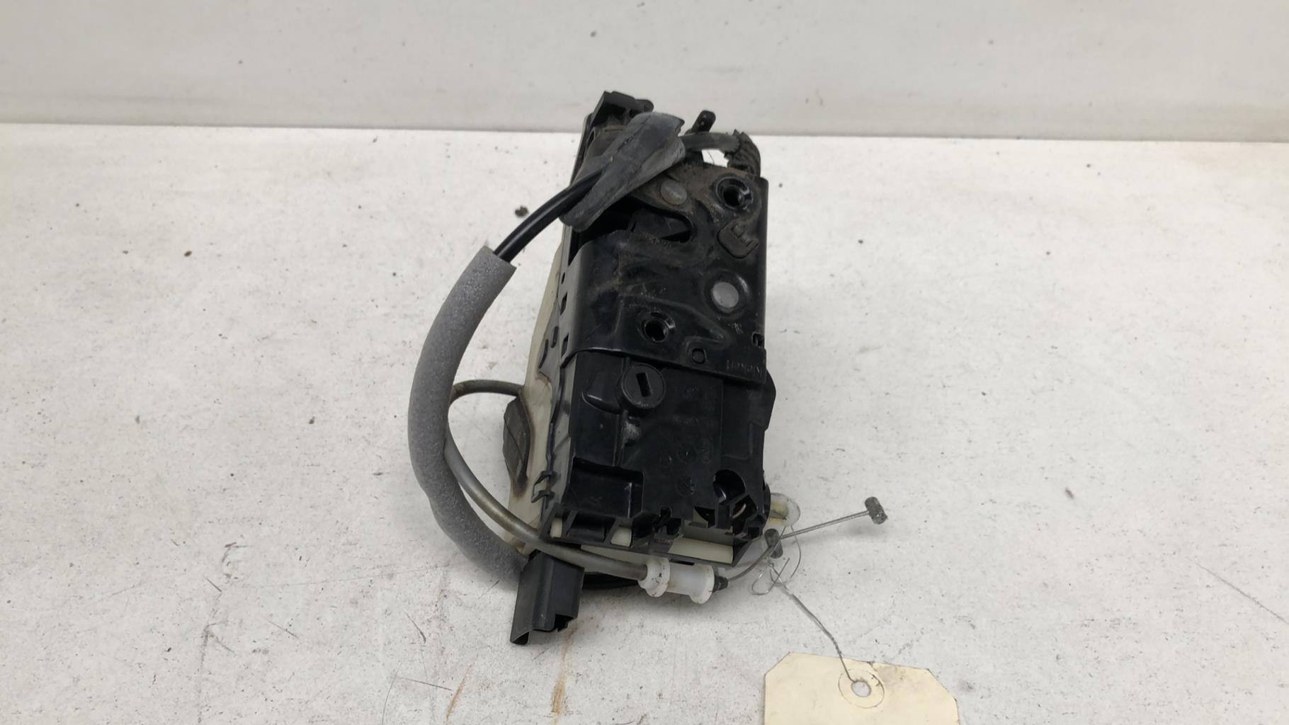 Serrure avant droit CITROEN DS5 PHASE 1 Diesel - 1