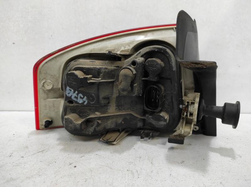 Feu arriere principal droit (feux) AUDI A4 2 PHASE 2 Diesel - 1