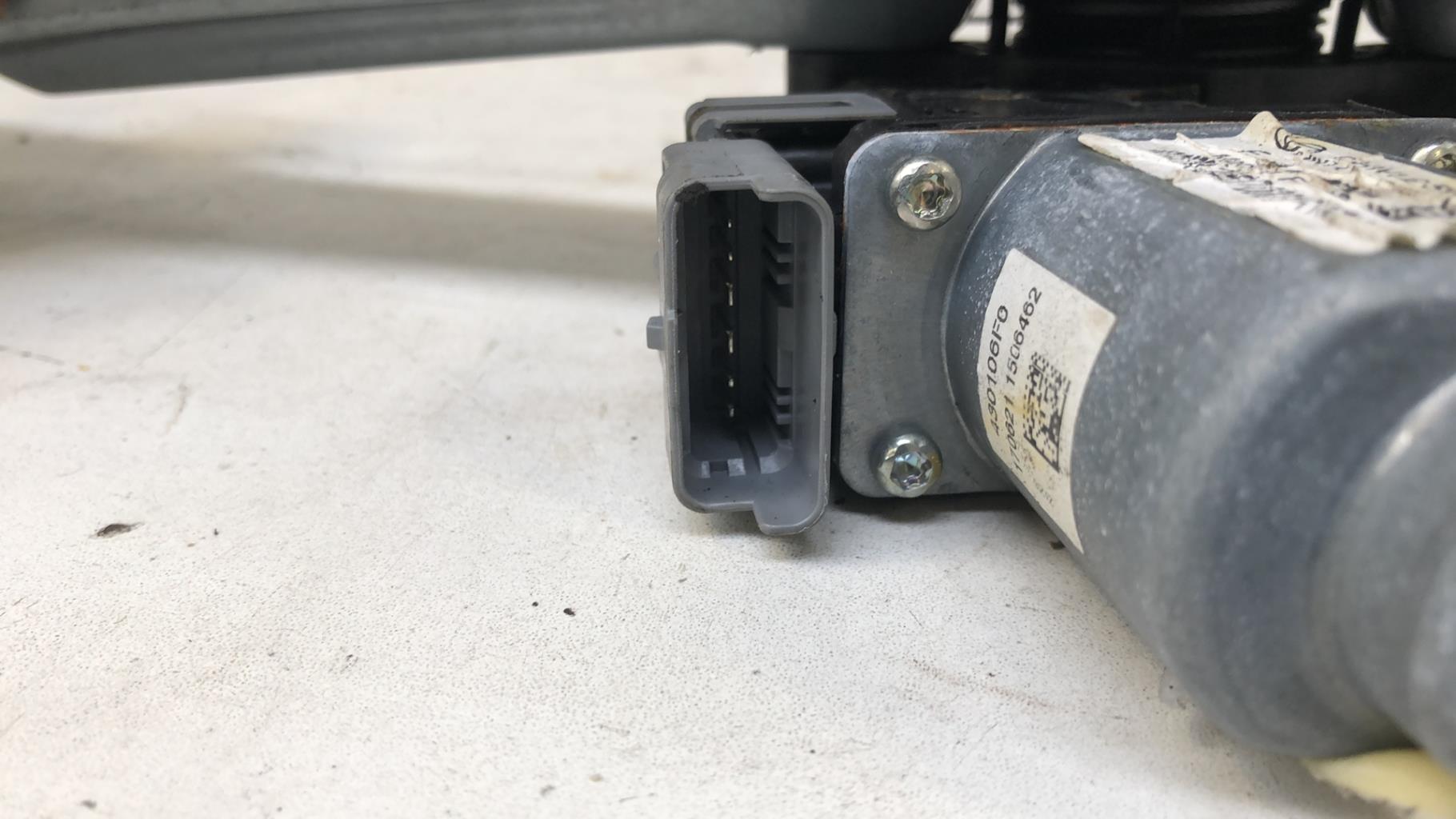 Leve vitre electrique arriere droit CITROEN C4 2 PHASE 2 Diesel - 1