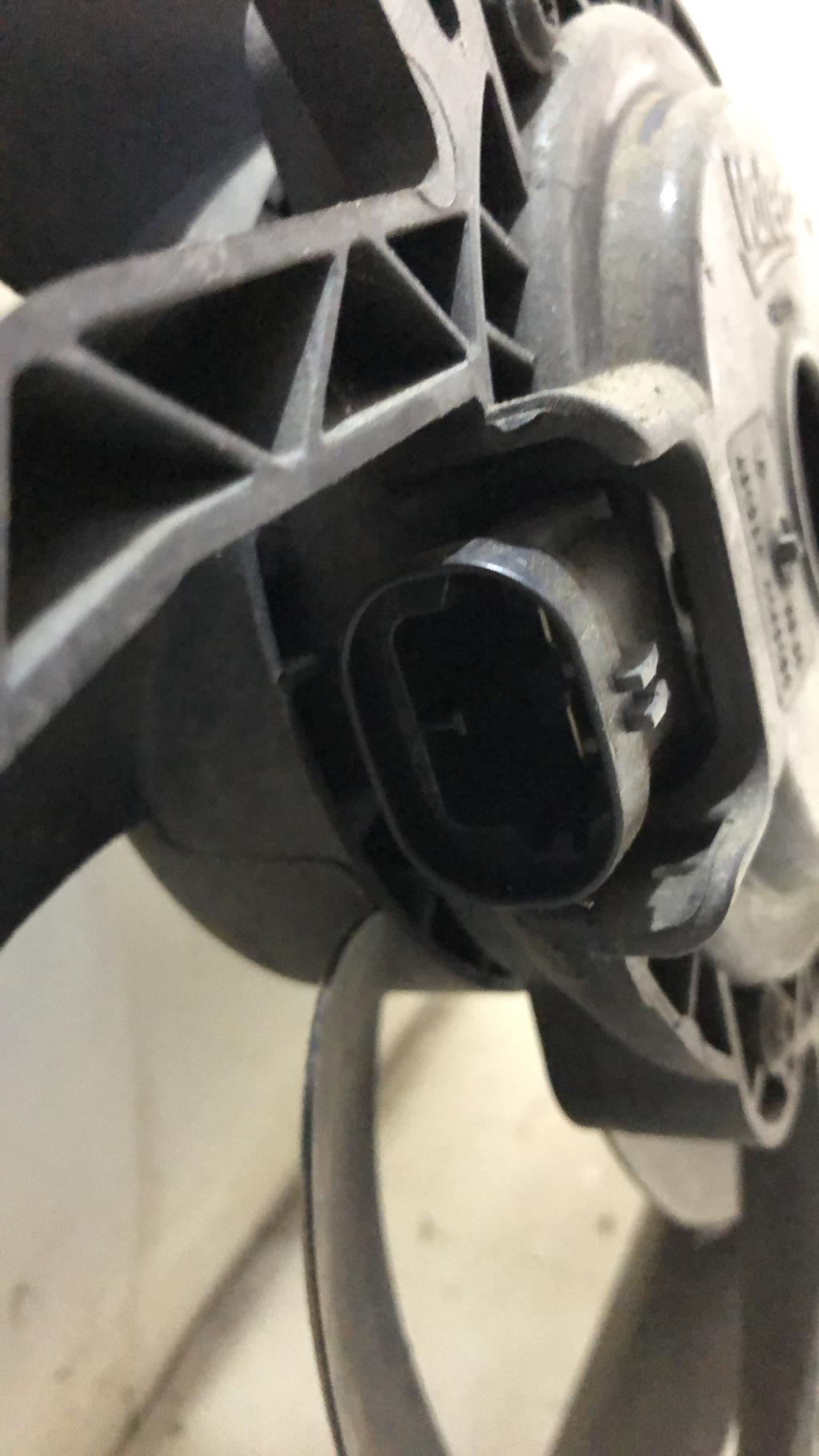 Ventilateur eau CITROEN DS3 PHASE 1 Essence - 1