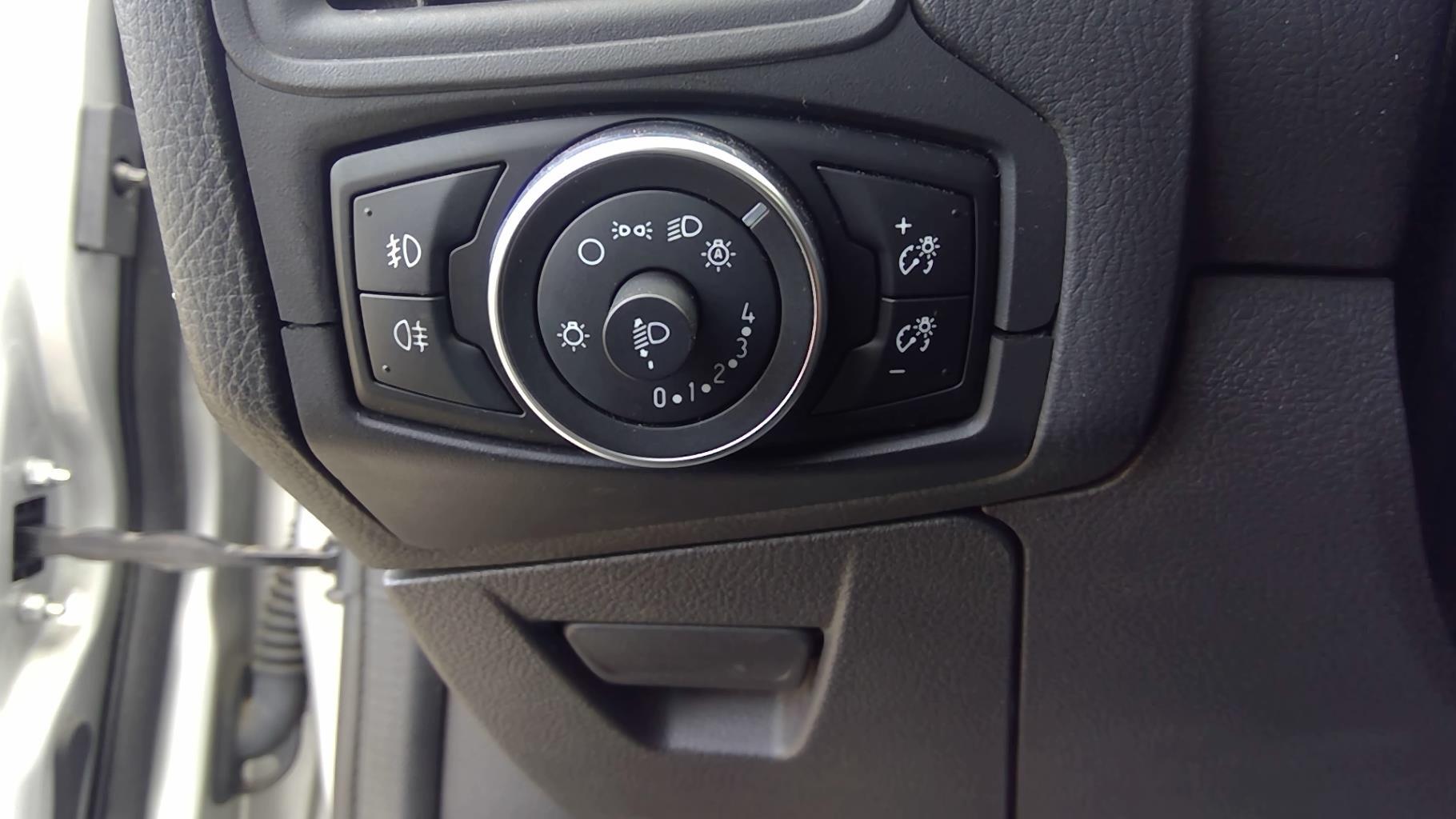 Commande de phare FORD FOCUS 3 PHASE 2 Essence - 1