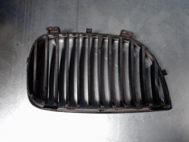 Grille de calandre gauche BMW SERIE 1 E87 PHASE 1 Diesel - 1