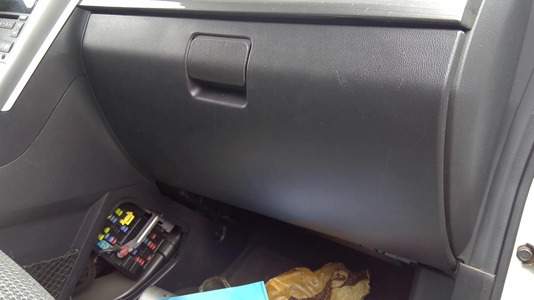 Boite a gants CHEVROLET CAPTIVA PHASE 1 Diesel - 1