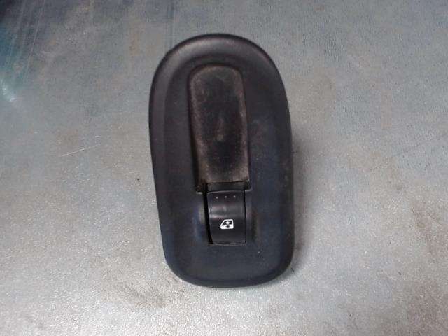 Interrupteur de leve vitre avant droit RENAULT MASTER 3 PHASE 2 Diesel - 1