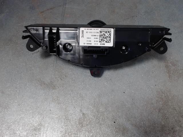 Commande autoradio MINI MINI 3 F54 CLUBMAN PHASE 1 BREAK Essence - 1