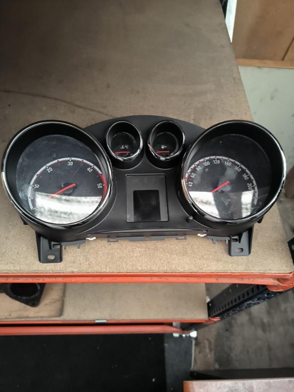 Compteur OPEL MERIVA B PHASE 1 Diesel - 1