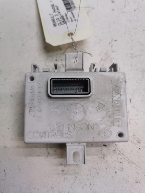 Calculateur RENAULT CLIO 3 PHASE 1  - 1