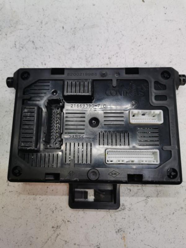 Boitier BSI RENAULT MODUS PHASE 1  - 1