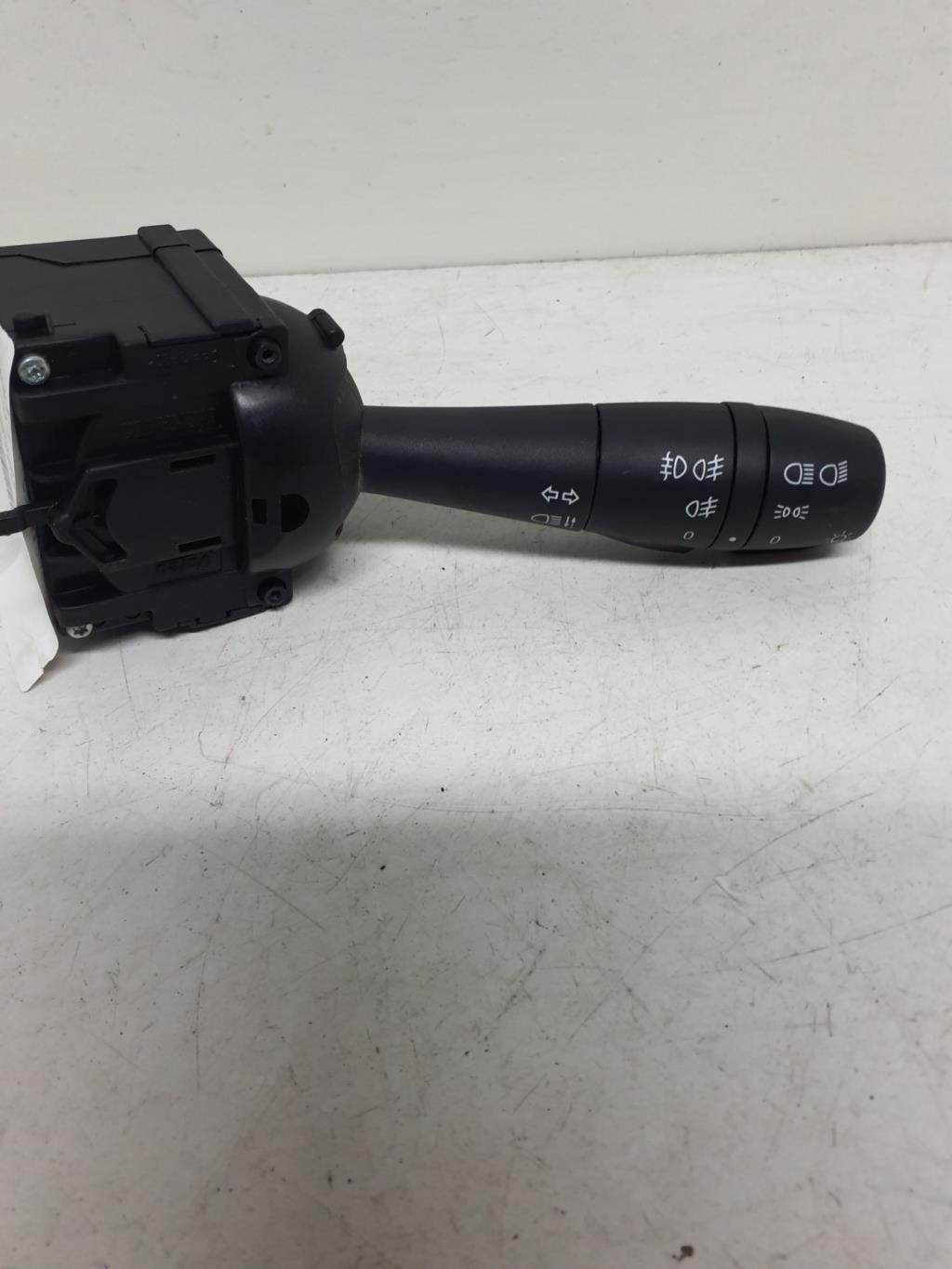 Commodo phare RENAULT CLIO 4 PHASE 2 Essence - 1