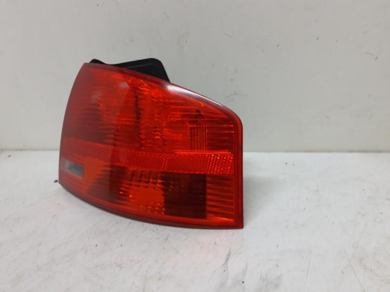 Feu arriere principal droit (feux) AUDI A4 2 PHASE 2 Diesel - 1