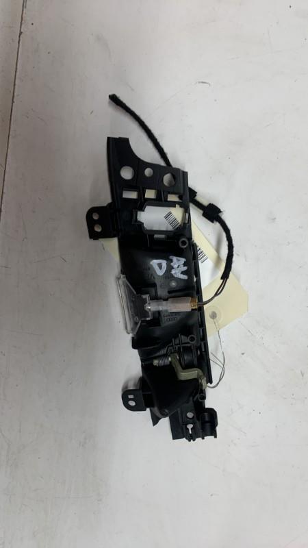 Poignee interieur avant droit AUDI A3 2 SPORTBACK PHASE 2 Diesel - 1