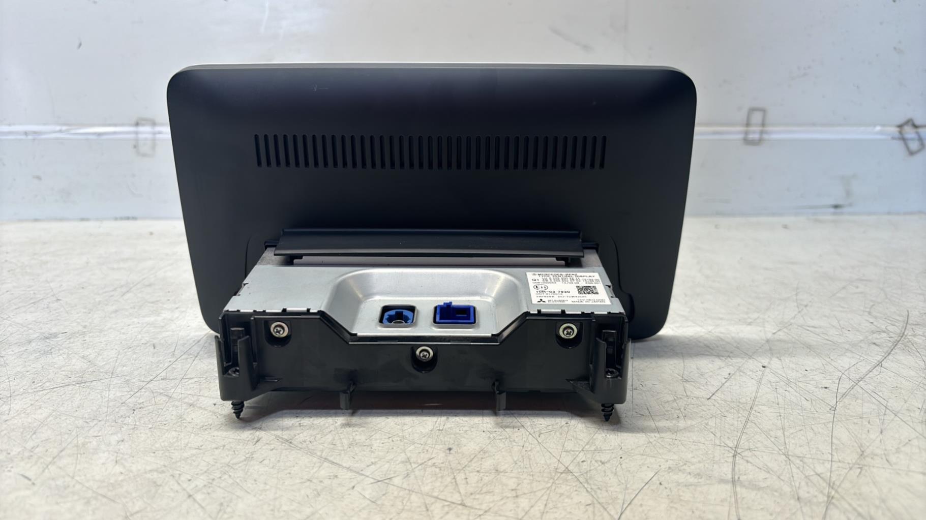 Ecran GPS MERCEDES CLASSE C 205 PHASE 1 Diesel - 1