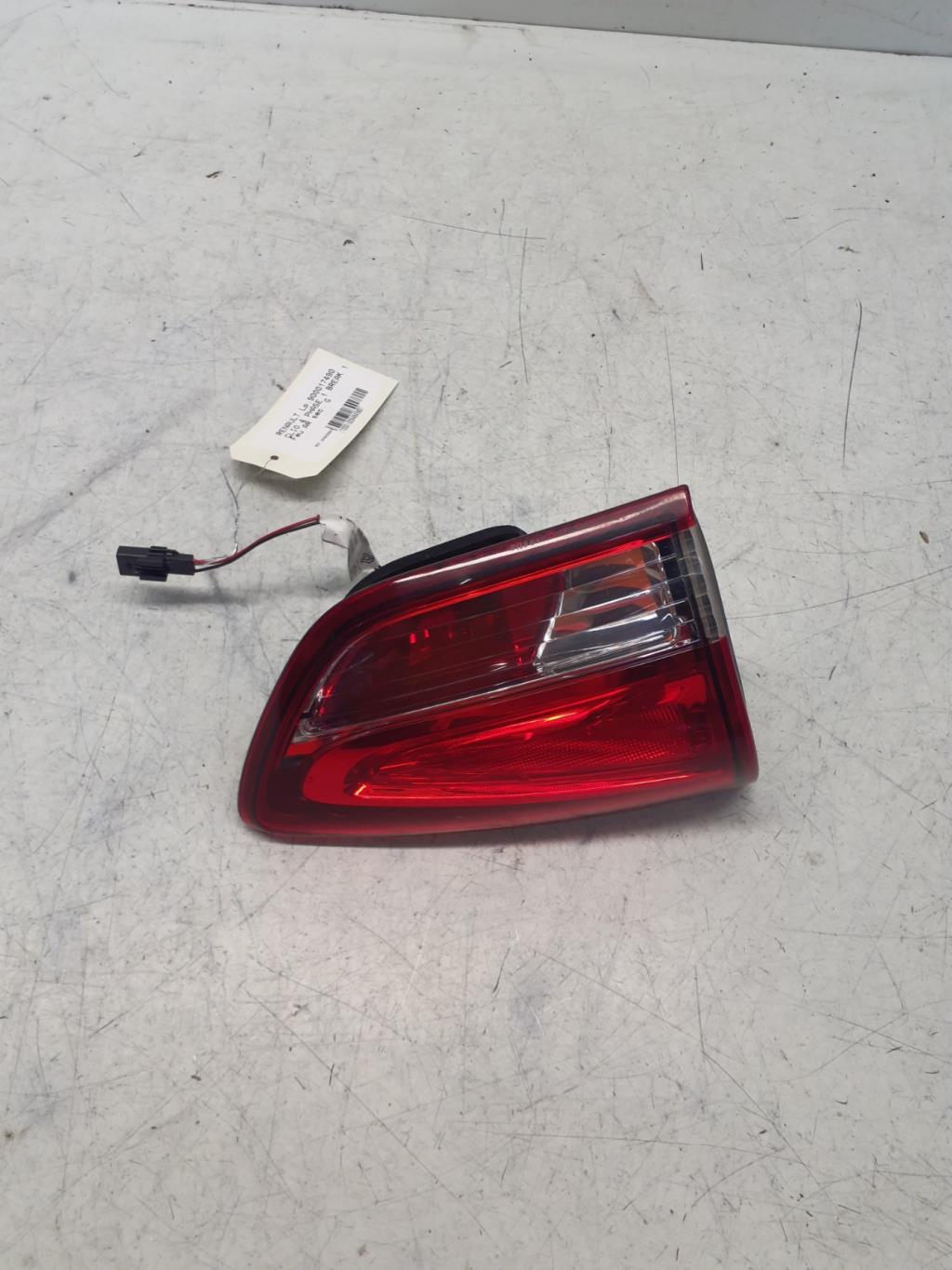 Feu arriere secondaire gauche (feux) RENAULT CLIO 4 PHASE 1 BREAK Diesel - 1