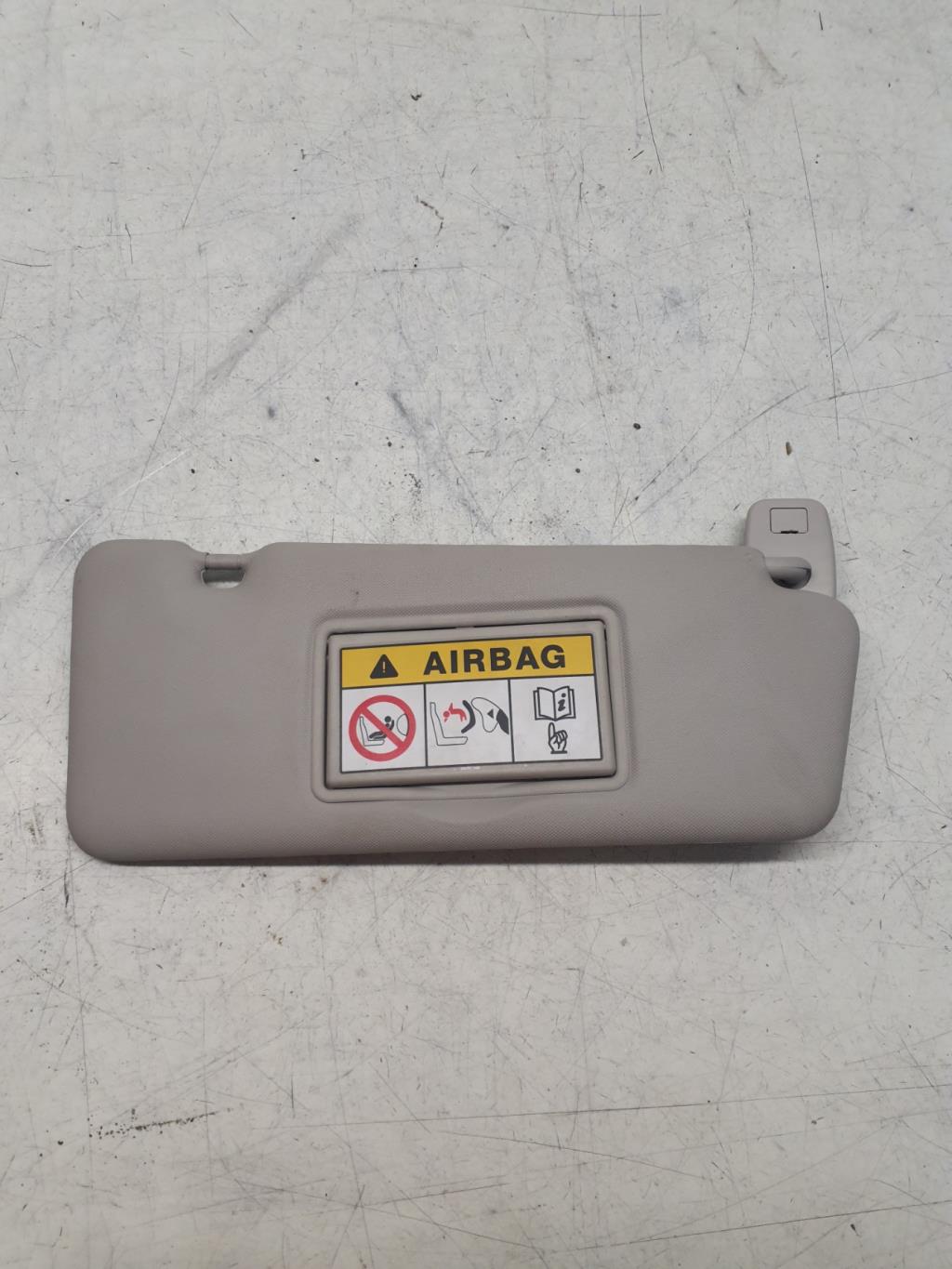 Pare soleil droit RENAULT CLIO 4 PHASE 1 BREAK Diesel - 1