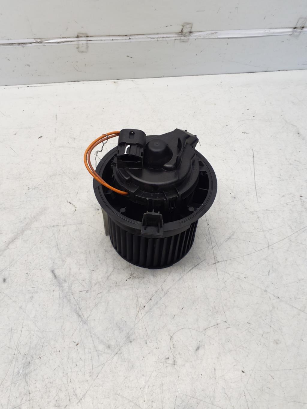 Pulseur d'air RENAULT CLIO 4 PHASE 1 BREAK Diesel - 1
