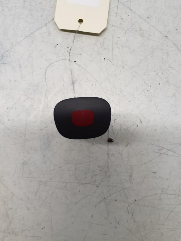 Bouton de warning RENAULT CLIO 2 PHASE 1 Essence - 1