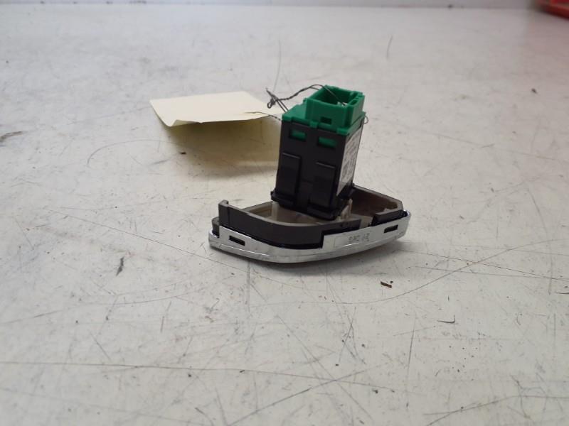 Bouton/Interrupteur CITROEN C3 2 PHASE 2 Essence - 1