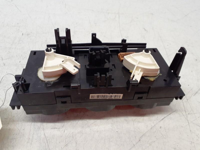 Commande chauffage CITROEN C3 2 PHASE 2 Essence - 1