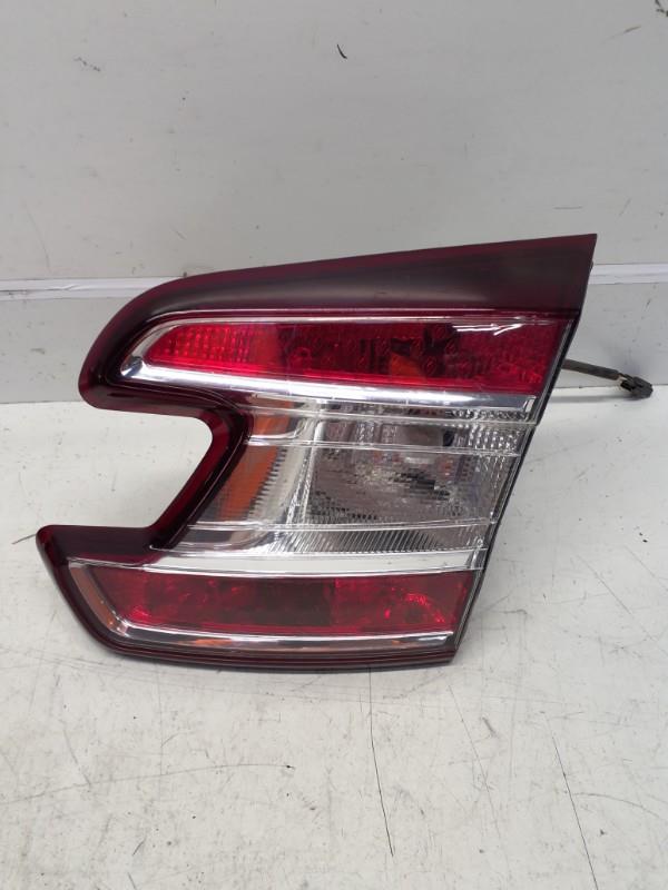 Feu arriere secondaire droit (feux) RENAULT MEGANE 3 PHASE 1 BREAK Diesel - 1