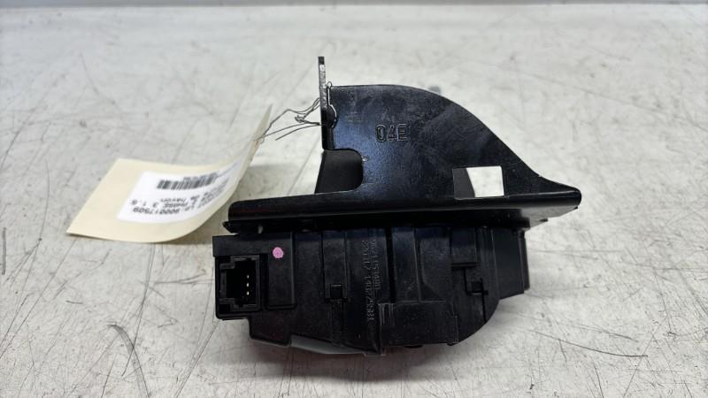 Serrure de hayon PEUGEOT PARTNER 2 PHASE 3 Diesel - 1