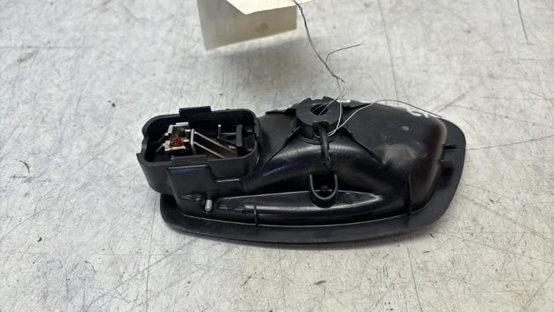 Poignee interieur arriere droit RENAULT CLIO 4 PHASE 1 Diesel - 1