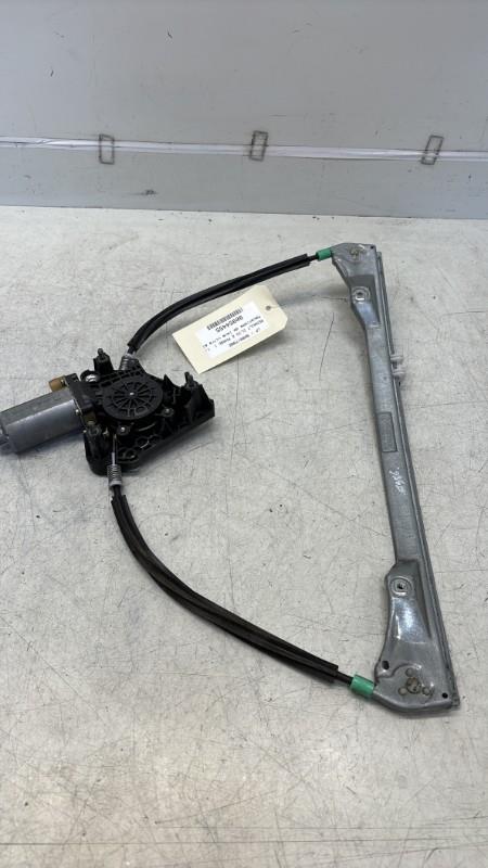 Mecanisme de leve vitre electrique avant droit RENAULT CLIO 2 PHASE 1 Essence - 1