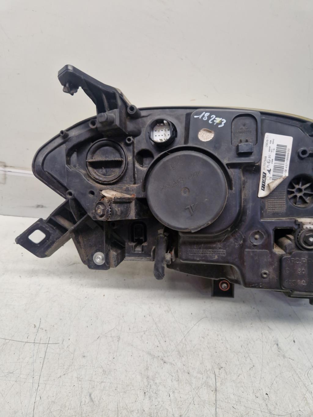Optique avant principal gauche (feux)(phare) FIAT BRAVO 2 Diesel - 1