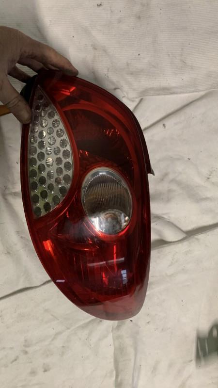 Fanale posteriore principale destro (luci) PEUGEOT 206 PHASE 1 Diésel - 1
