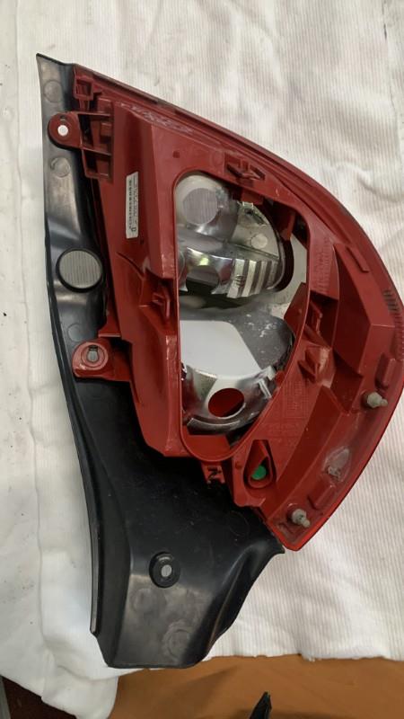 Fanale posteriore principale destro (luci) RENAULT CLIO 3 PHASE 2 Gasolina - 1